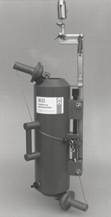 Niskin bottle with center hinger