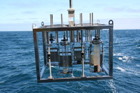 多通道沉积物柱状取样器现场照片