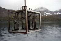 多通道沉积物柱状取样器现场照片